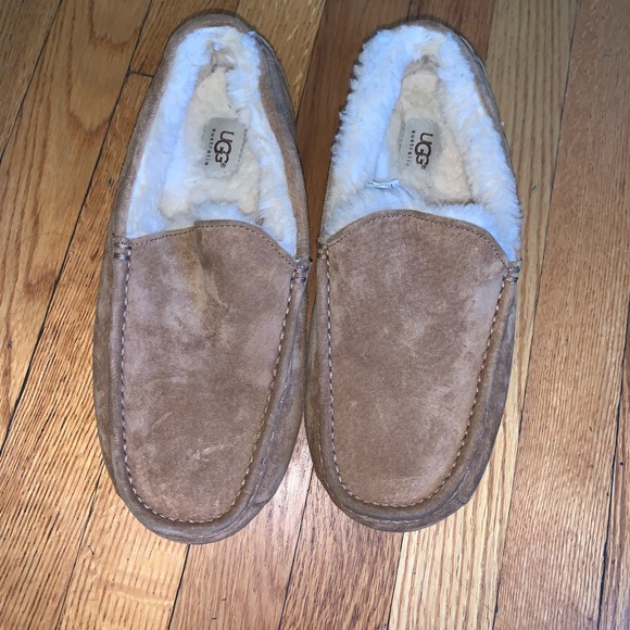Ugg loafers size 9 - Picture 3 of 3